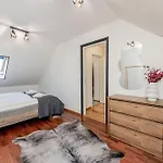 Joenrannalla, Historiaa Ja Modernia Mukavuutta Apartamento