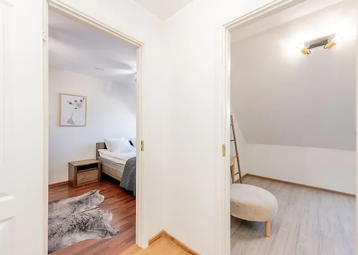 Joenrannalla, Historiaa Ja Modernia Mukavuutta Apartment Parnu