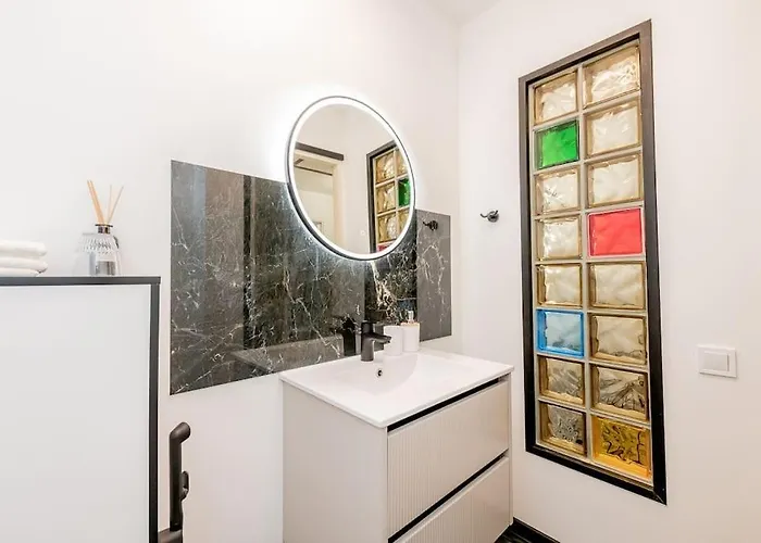 Apartment Joenrannalla, Historiaa Ja Modernia Mukavuutta