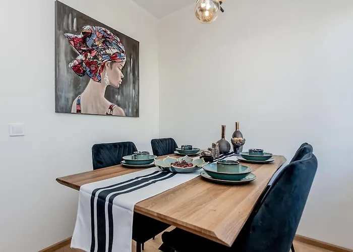 Apartment Joenrannalla, Historiaa Ja Modernia Mukavuutta